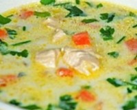 Сливочный суп с курицей и овощами